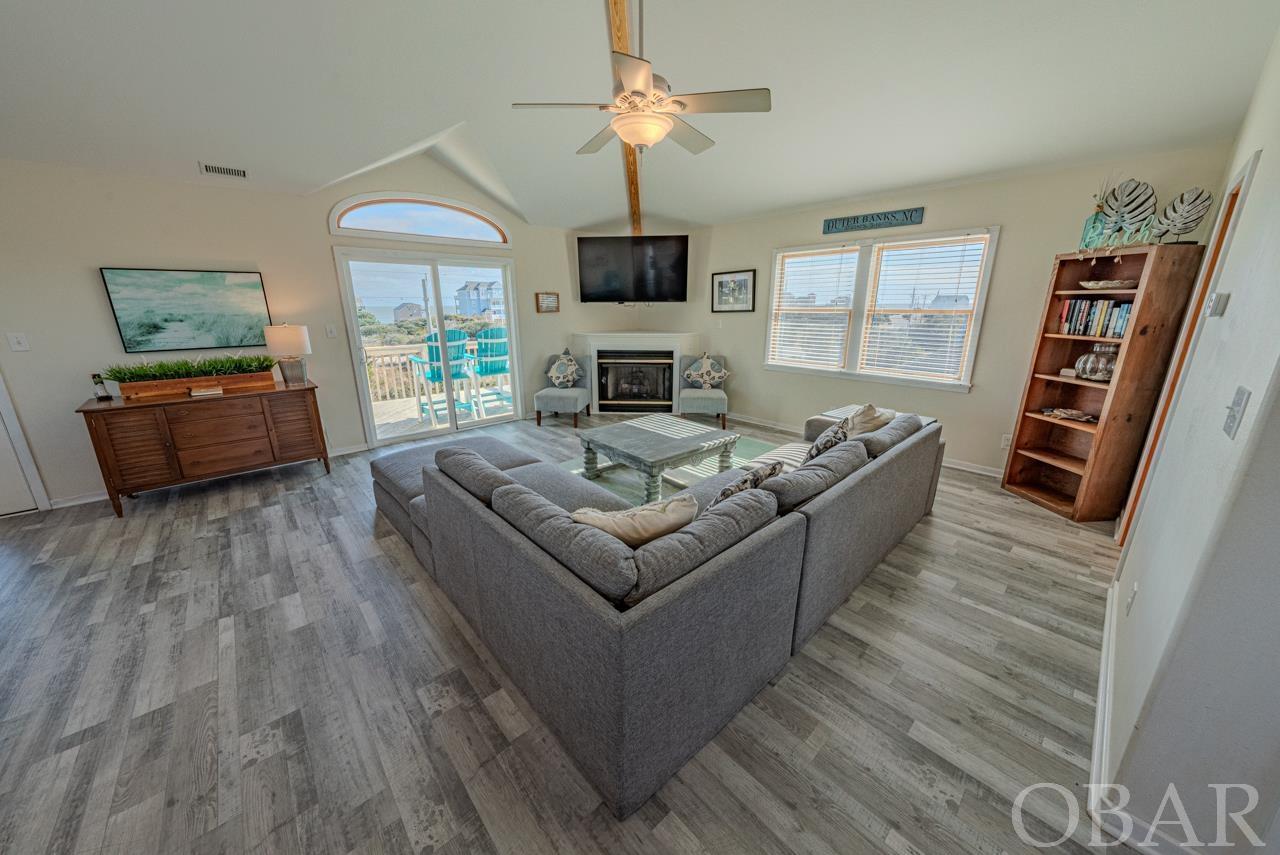 46244 Old Lighthouse Road Buxton, NC 27920 - Photo 3 of 37 Gallery Image 3