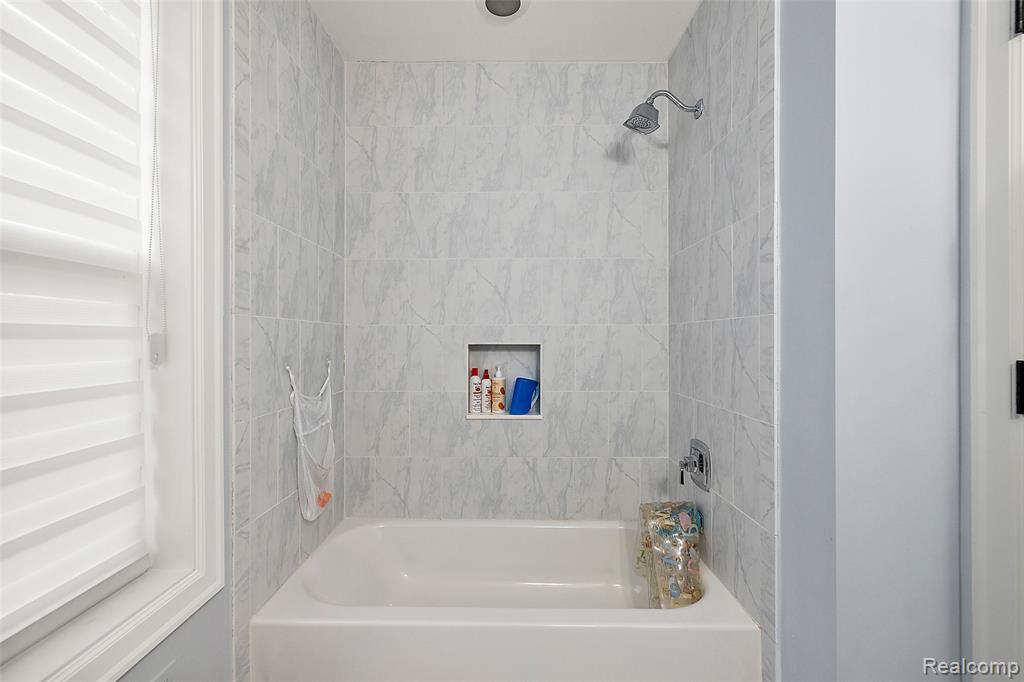 1544 Ruffner Avenue Birmingham, MI 48009 - Photo 33 of 50