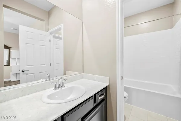$950,000 | 994 River Garden Court, Henderson, NV 89002