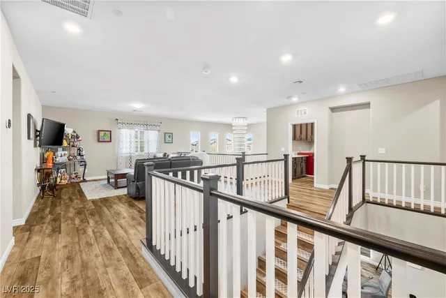 $950,000 | 994 River Garden Court, Henderson, NV 89002