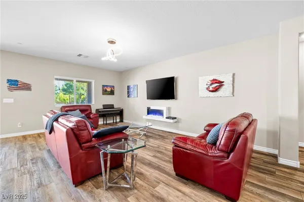 $950,000 | 994 River Garden Court, Henderson, NV 89002