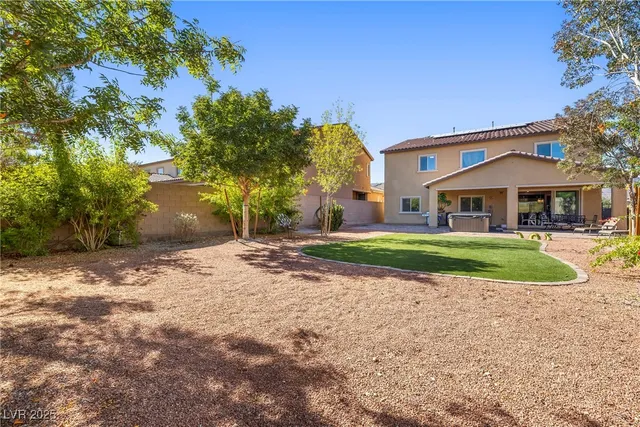 $950,000 | 994 River Garden Court, Henderson, NV 89002