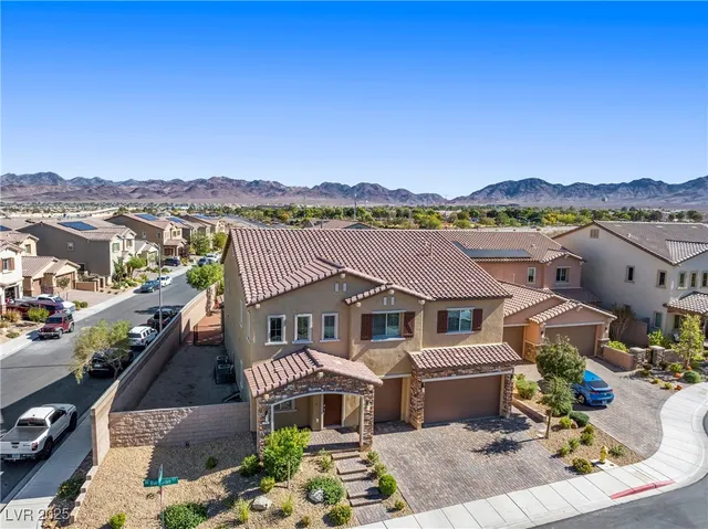 $950,000 | 994 River Garden Court, Henderson, NV 89002