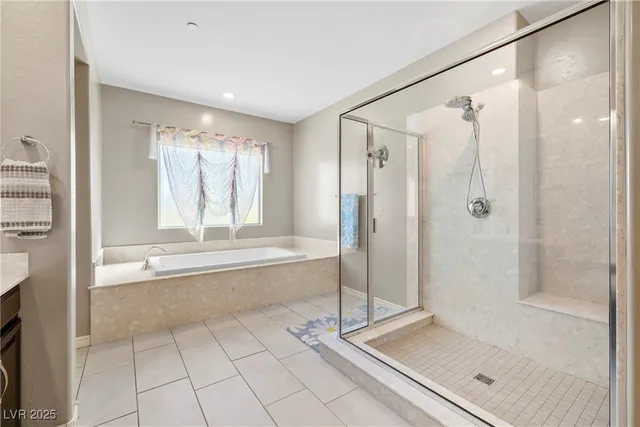 $950,000 | 994 River Garden Court, Henderson, NV 89002