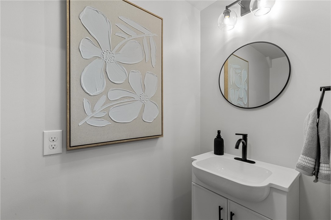 175 South Union Street Rochester, NY 14607 - Photo 13 of 46