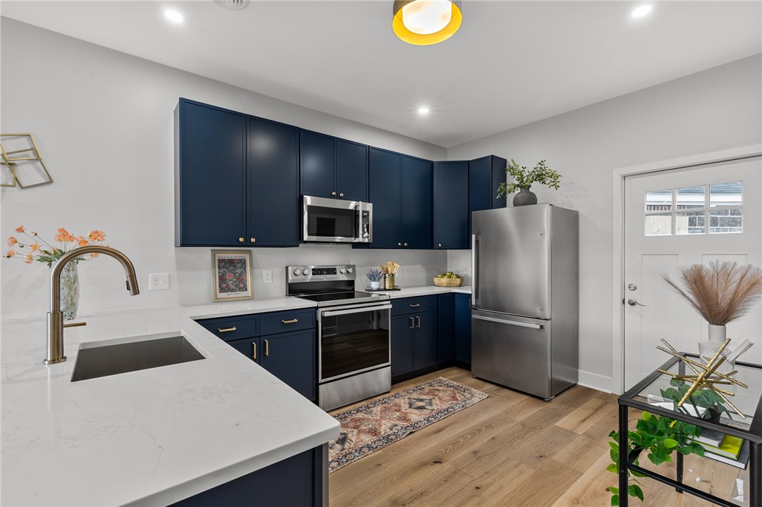 175 South Union Street Rochester, NY 14607 - Photo 7 of 46