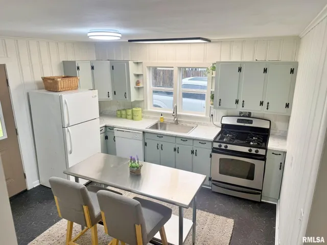 $139,900 | 1800 Market Street, Metropolis, IL 62960