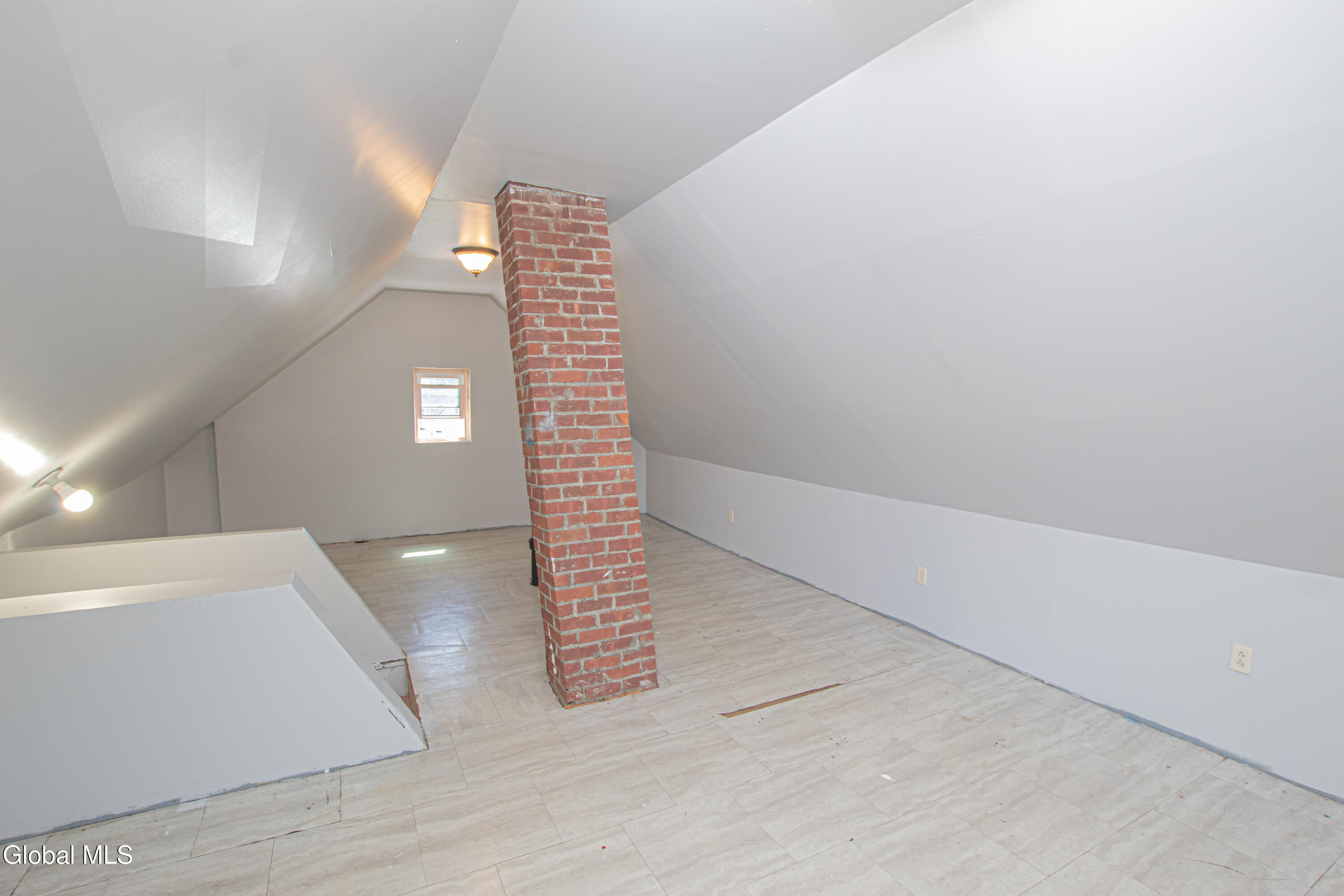 18 Newman Street Gloversville, NY 12078 - Photo 26 of 35 18 Newman St-08