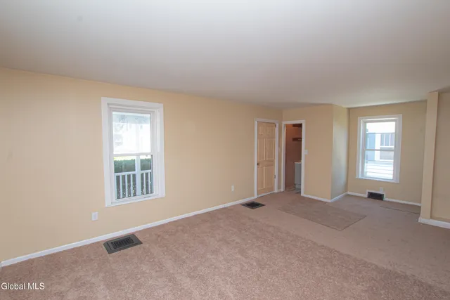 $209,900 | 18 Newman Street, Gloversville, NY 12078