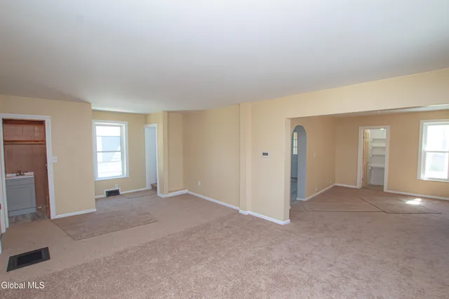 $209,900 | 18 Newman Street, Gloversville, NY 12078