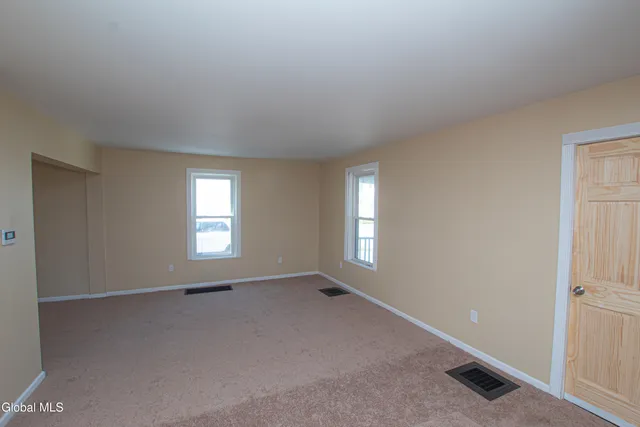 $209,900 | 18 Newman Street, Gloversville, NY 12078