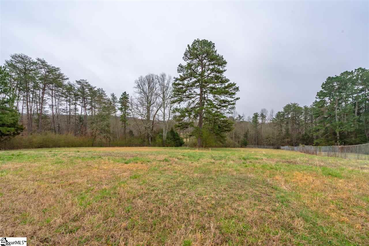 219 Rutledge Lake Road Greenville, SC 29617 - Photo 22 of 36 Gallery Image 22