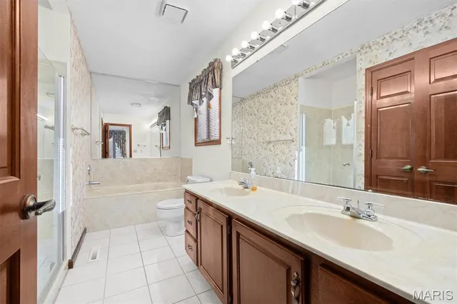 $319,900 | 1214 Applewhite Road, O'Fallon, IL 62269