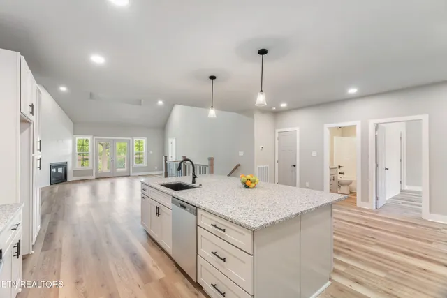 $579,900 | 1160 Meadow Walk Lane, Unit 58, Lenoir City, TN 37772