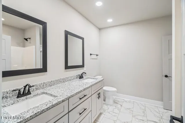 $579,900 | 1160 Meadow Walk Lane, Unit 58, Lenoir City, TN 37772