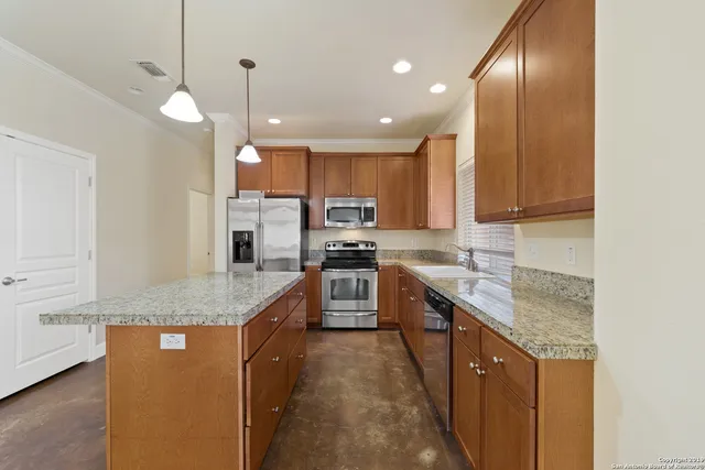 $2,250 | 2304 Village Path, New Braunfels, TX 78130