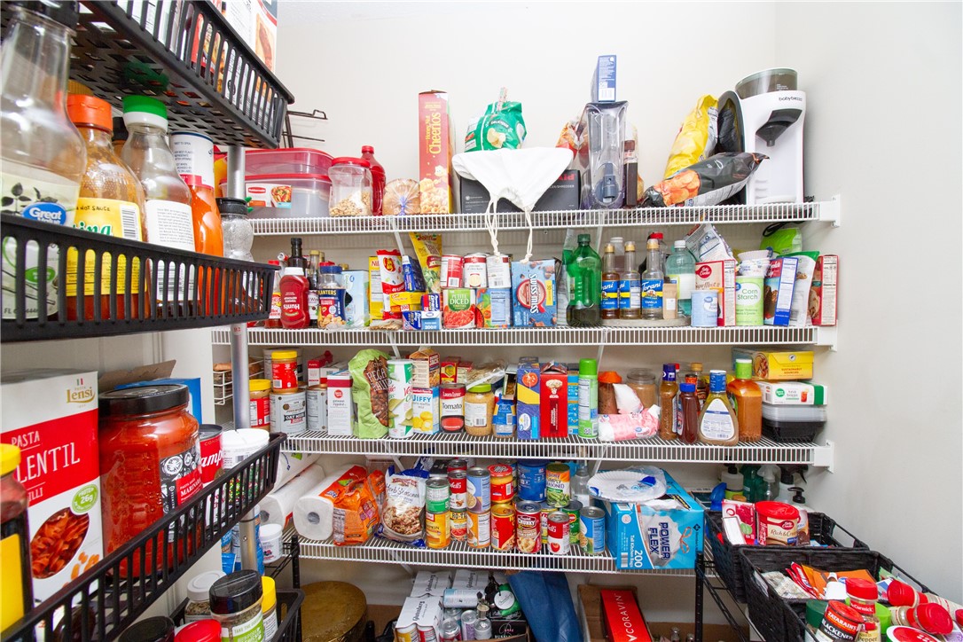 702 Friendship Road Seneca, SC 29678 - Photo 10 of 27 Big Pantry