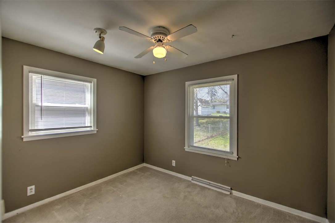139 Wisconsin Drive Decatur, IL 62526 - Photo 18 of 29 Gallery Image 18