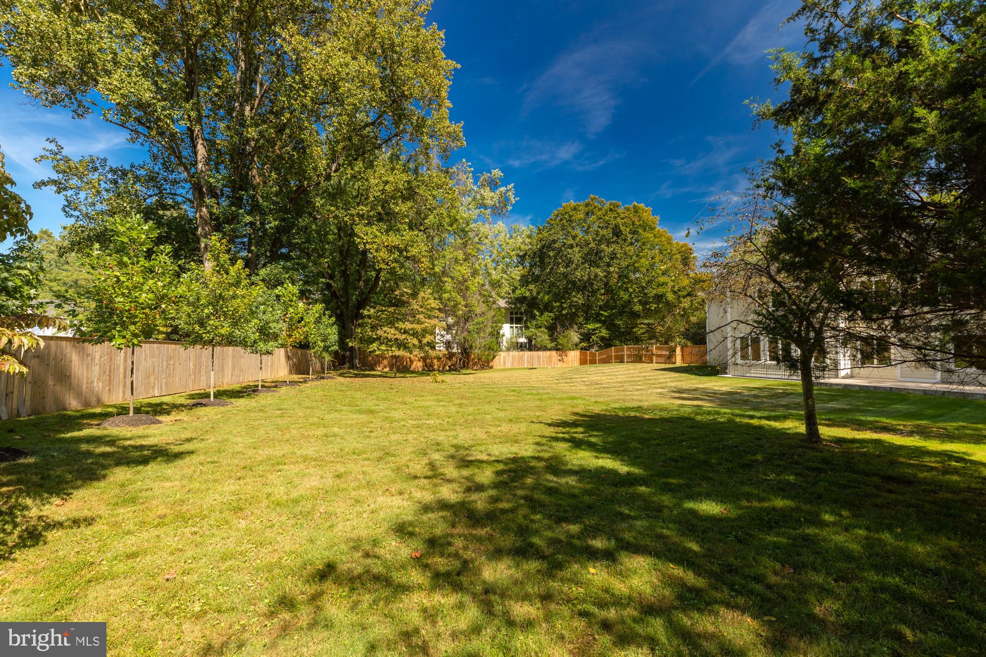 8412 Kingsgate Road Potomac, MD 20854 - Photo 16 of 20 Rear Grounds