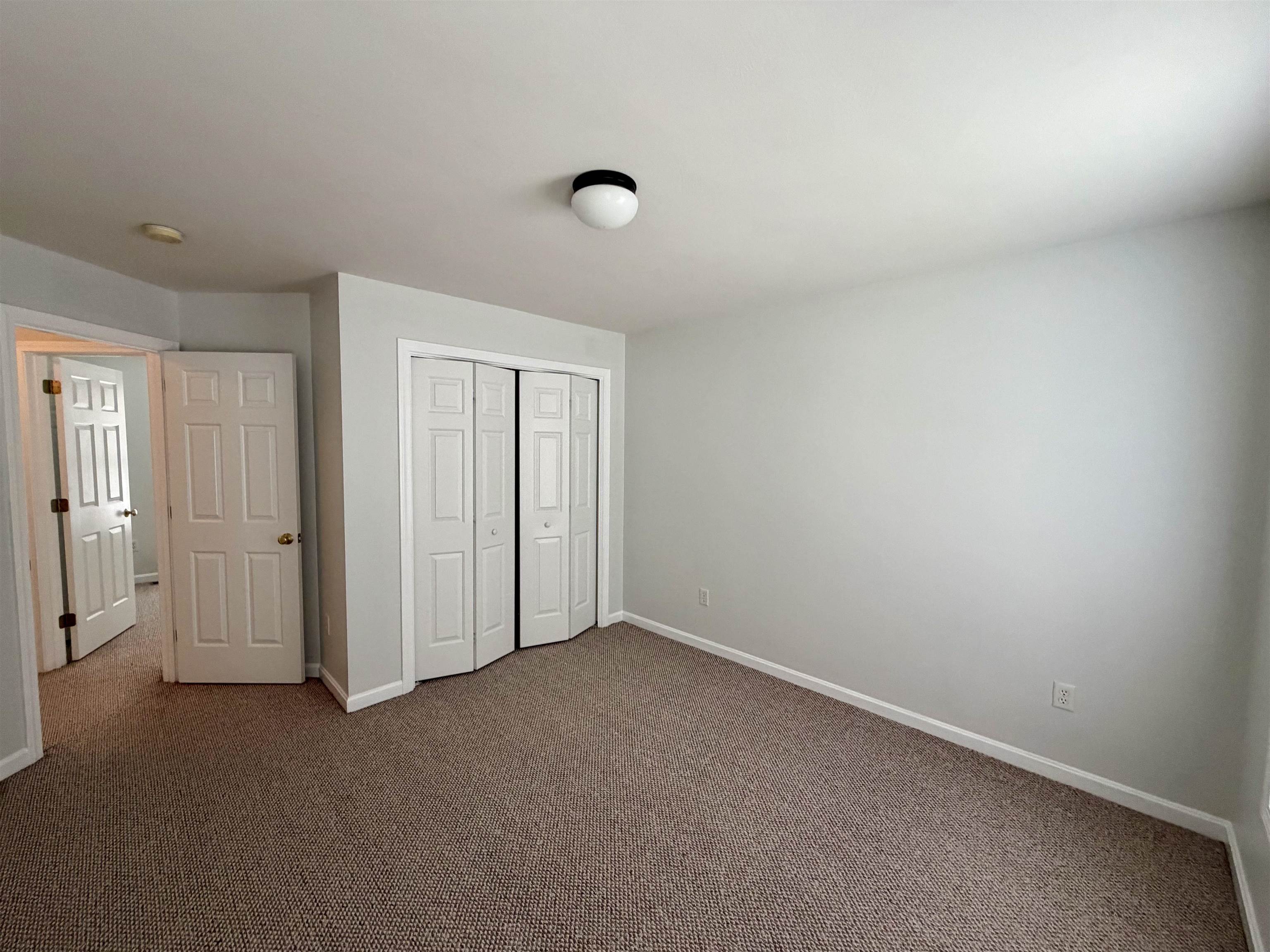 8 Normandy Way Nashua, NH 03063 - Photo 15 of 24