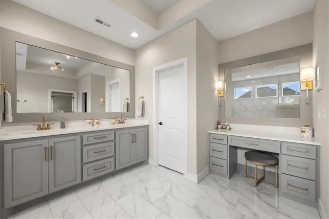 $869,000 | 15269 West 171st Terrace, Olathe, KS 66062