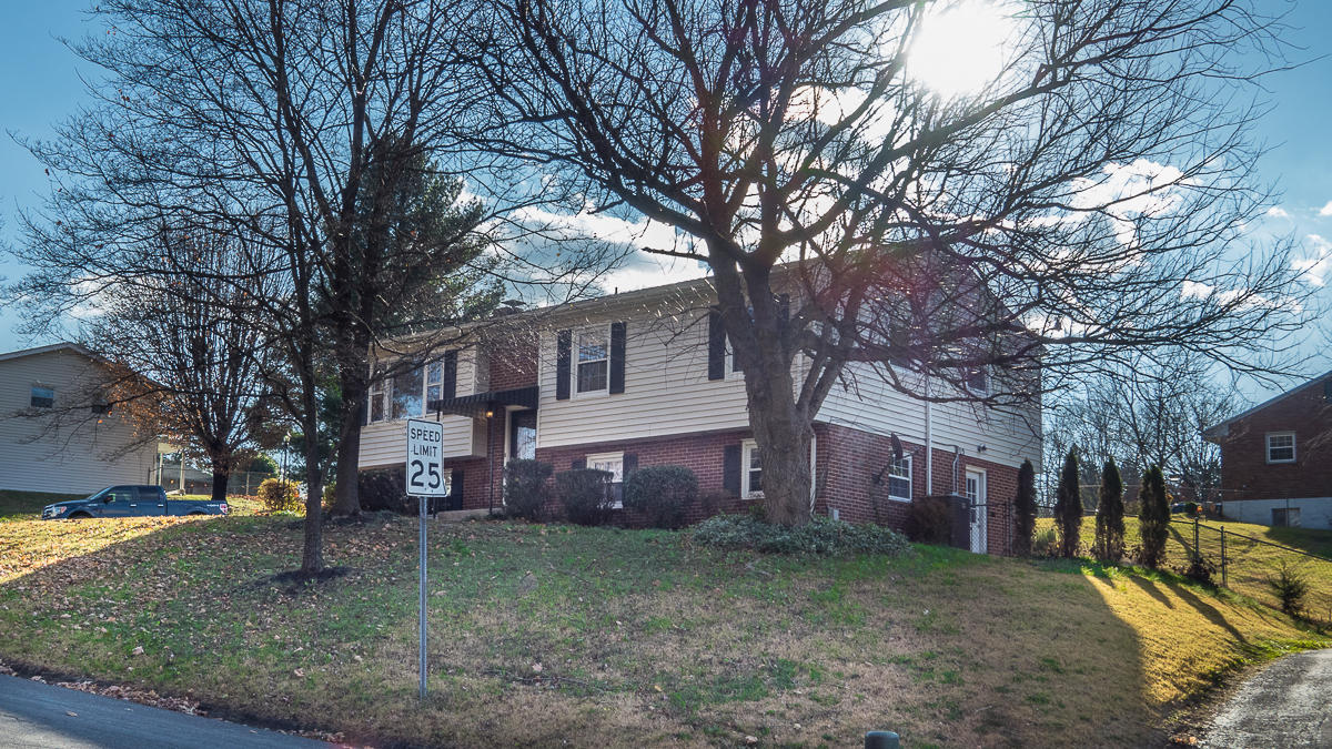 5552 Twilight Road Roanoke, VA 24019 - Photo 5 of 37 00037