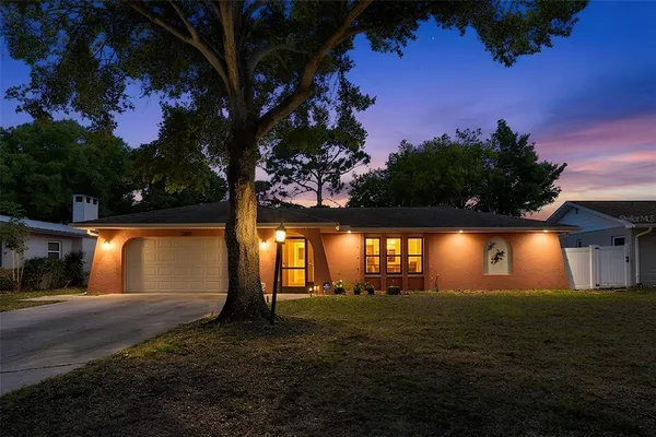 $325,000 | 1007 22nd Avenue West, Palmetto, FL 34221