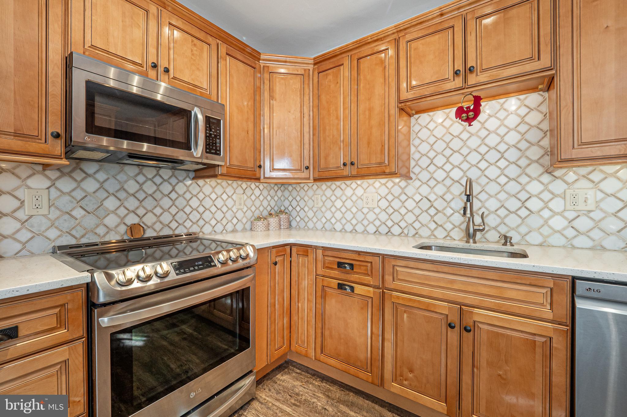1216 Manor Road Havertown, PA 19083 - Photo 14 of 35