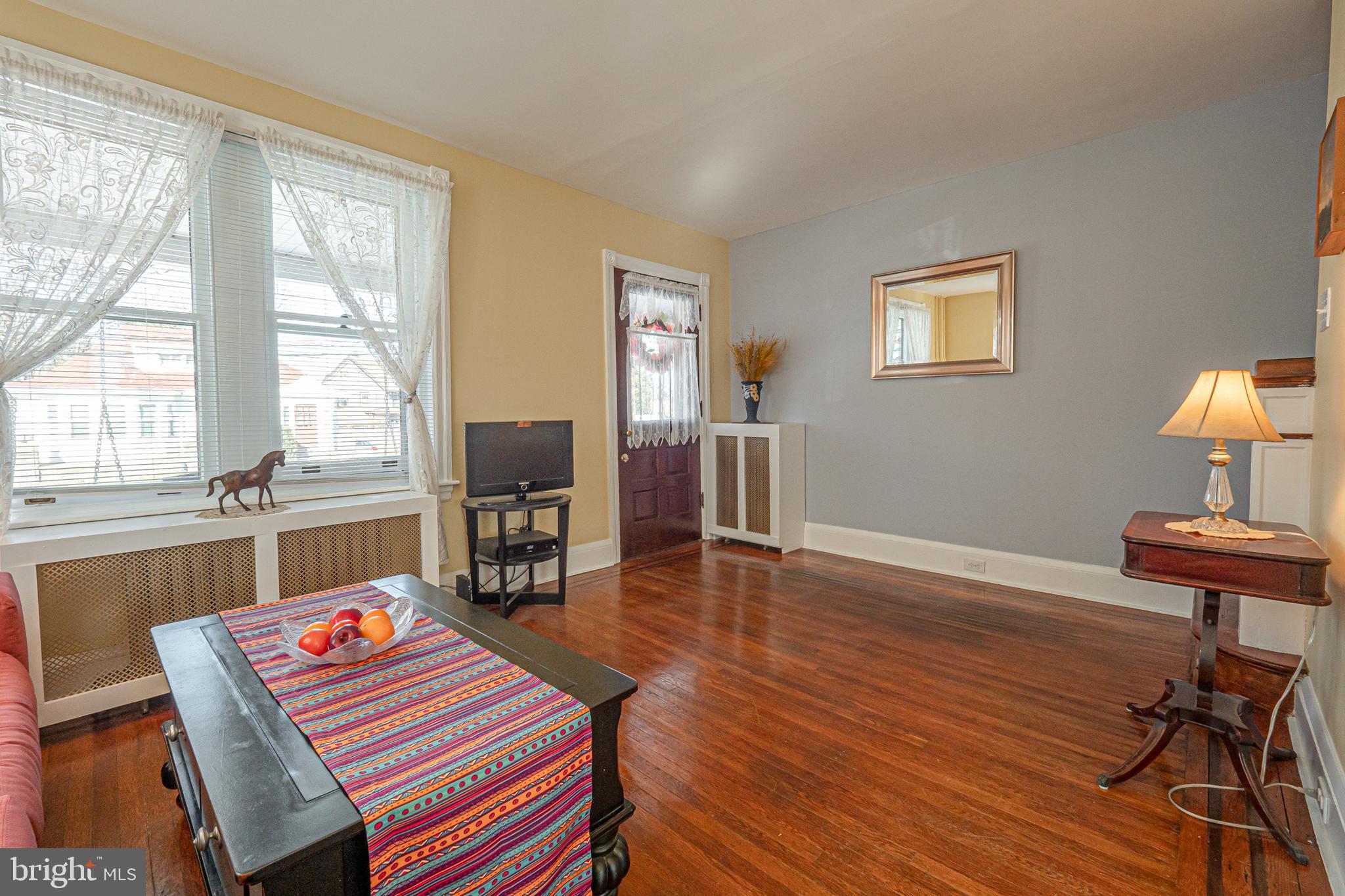 1216 Manor Road Havertown, PA 19083 - Photo 8 of 35