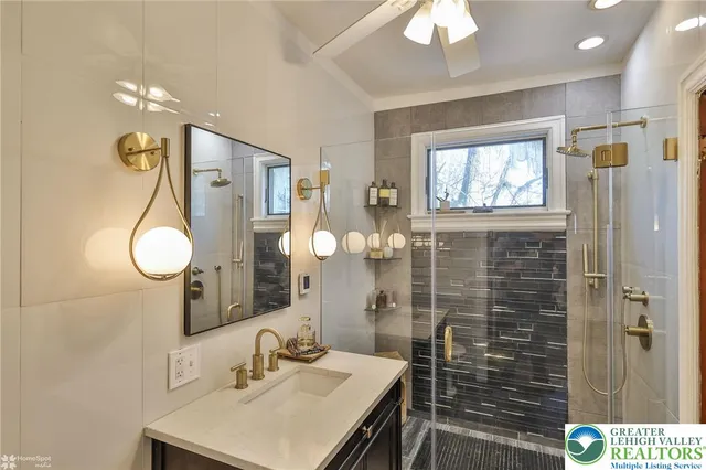 $659,900 | 507 East Station Avenue, Coopersburg, PA 18036