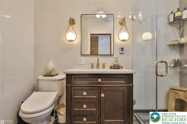 $659,900 | 507 East Station Avenue, Coopersburg, PA 18036