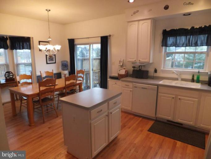 9234 Lorton Valley Road Lorton, VA 22079 - Photo 1 of 25 Dining Room