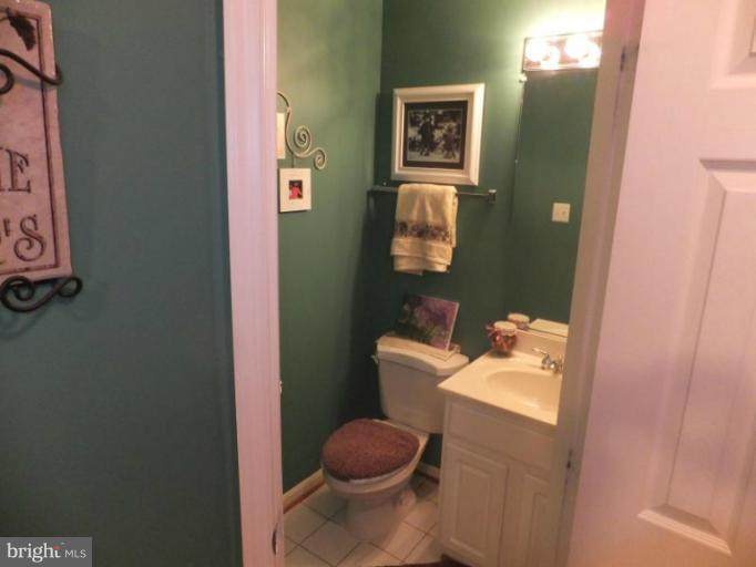 9234 Lorton Valley Road Lorton, VA 22079 - Photo 21 of 25 Bath