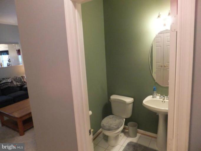 9234 Lorton Valley Road Lorton, VA 22079 - Photo 10 of 25 Bath