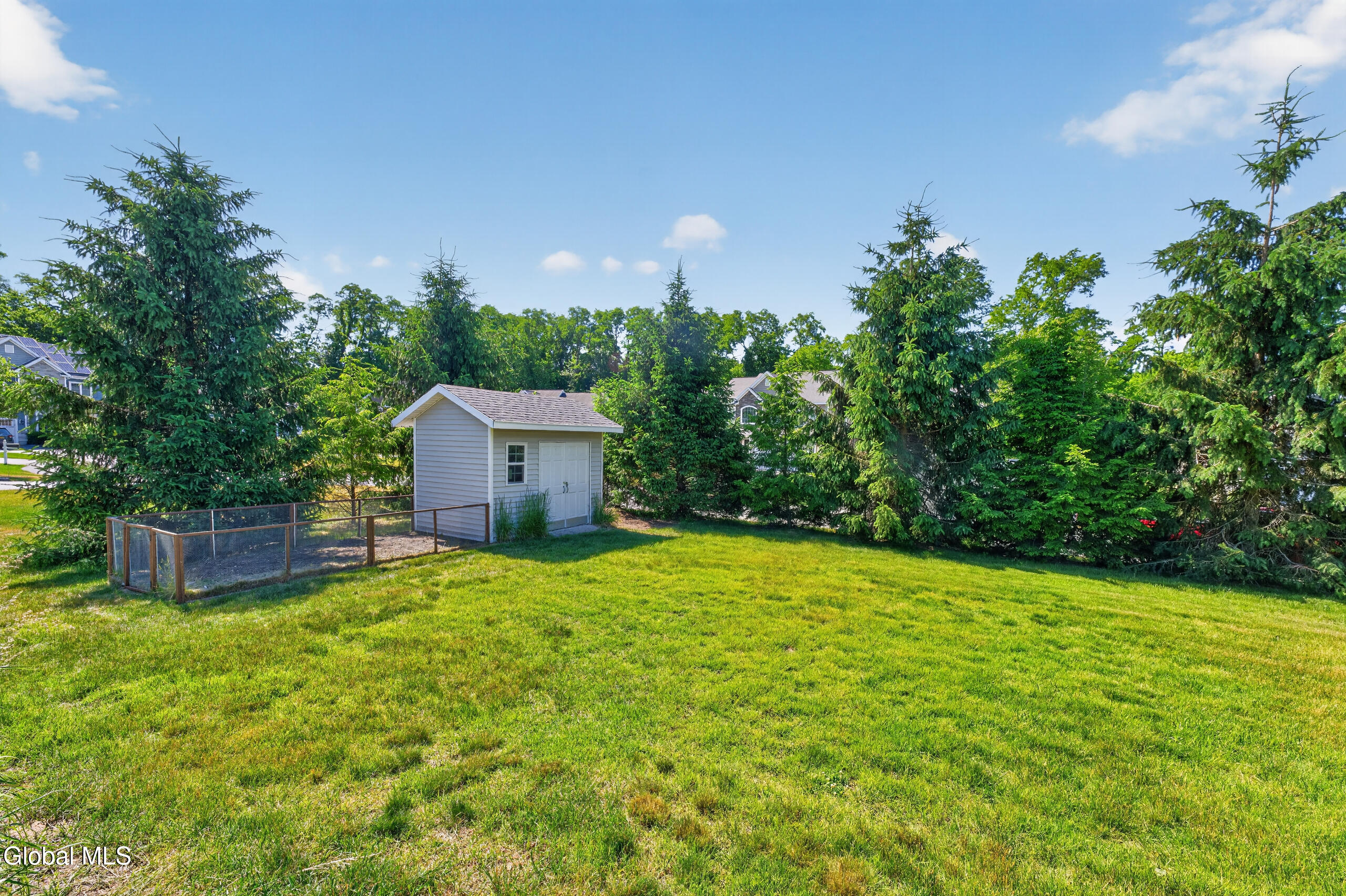 521 Russell Road Bethlehem, NY 12203 - Photo 36 of 51 Yard 9
