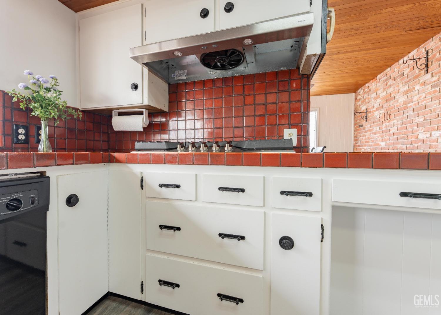 Undisclosed Address Terra Bella, CA 93270 - Photo 16 of 38