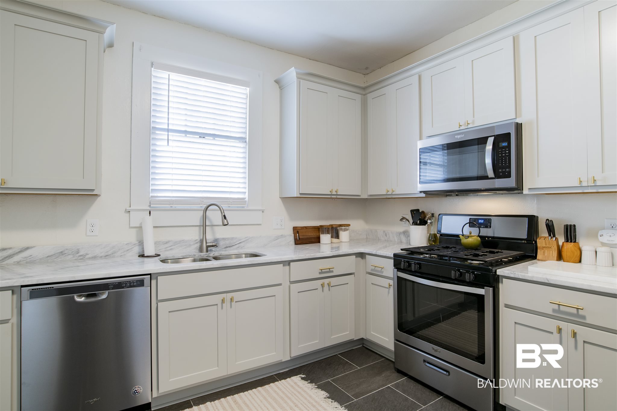 1154 Old Shell Road Mobile, AL 36604 - Photo 14 of 24