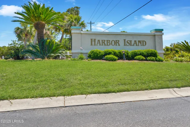 $419,000 | 5 Cedar Reef, Unit D213, Harbor Island, SC 29920
