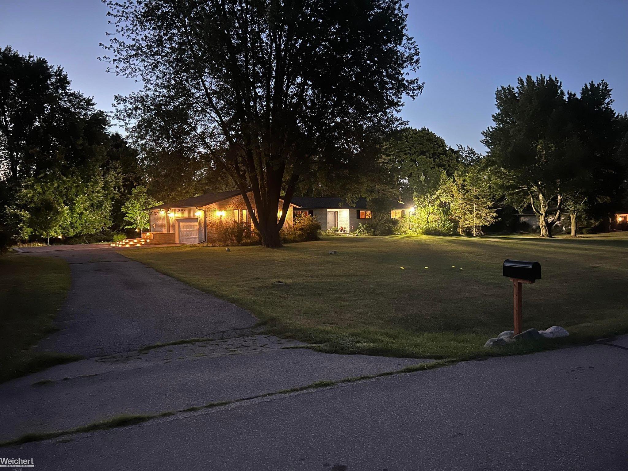 1271 Green Ridge Road Rochester Hills, MI 48309 - Photo 6 of 68