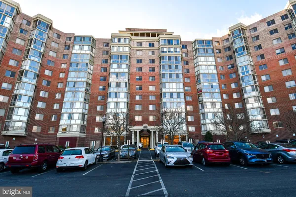 $349,000 | 3100 North Leisure World Boulevard, Unit 811, Silver Spring, MD 20906