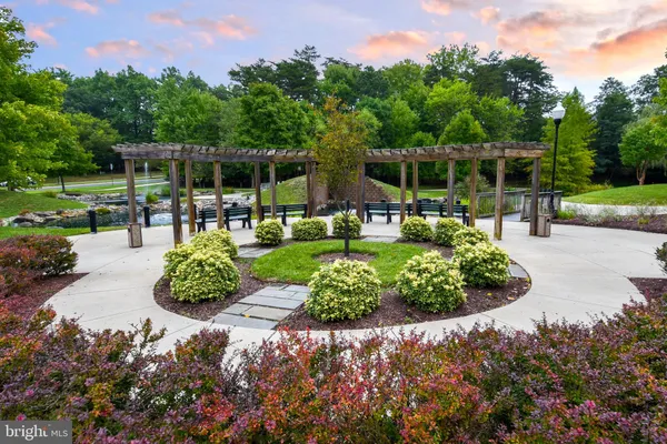 $349,000 | 3100 North Leisure World Boulevard, Unit 811, Silver Spring, MD 20906