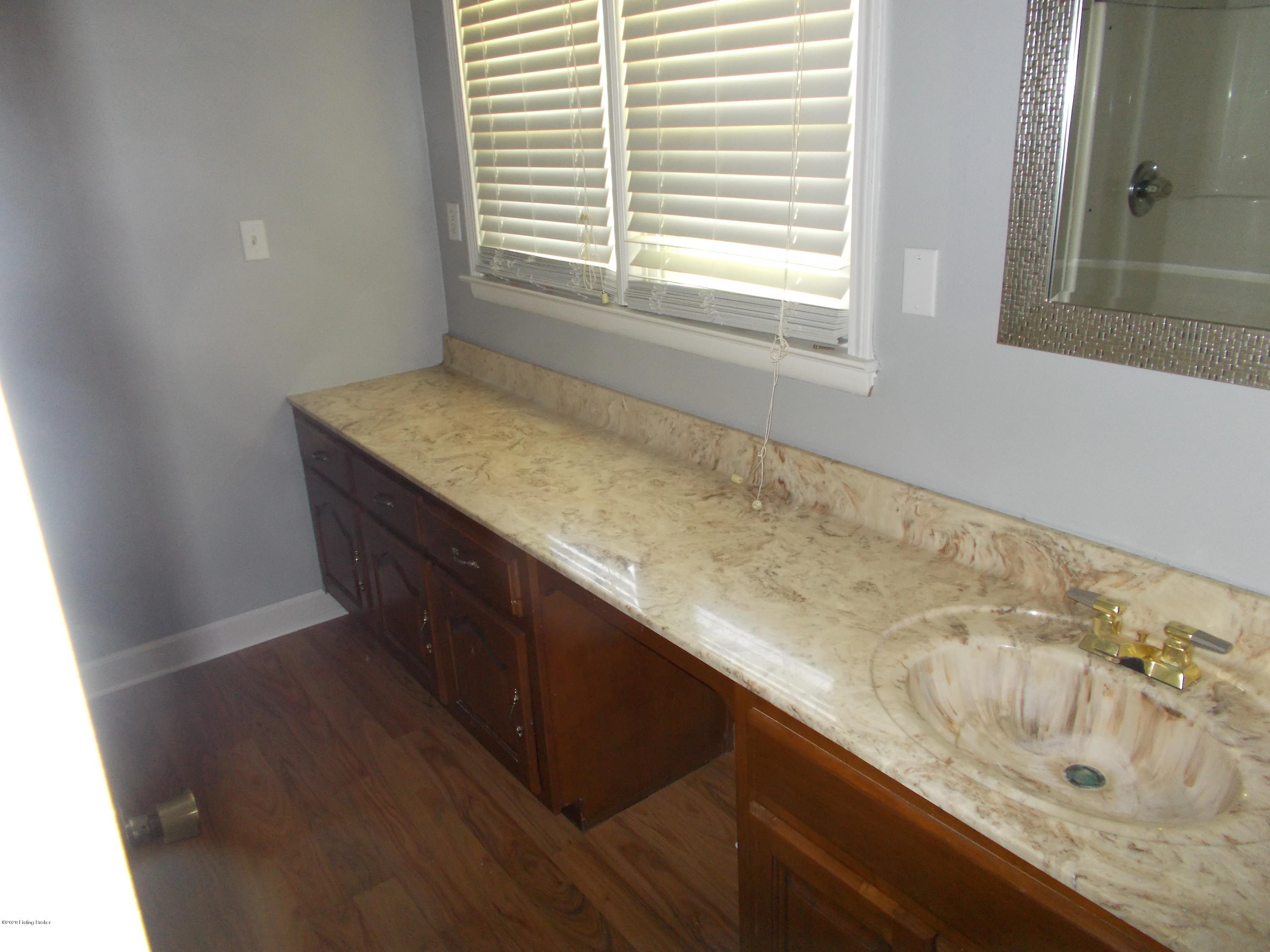 249 Colesburg Road Lebanon Junction, KY 40150 - Photo 12 of 18 DSCN1062
