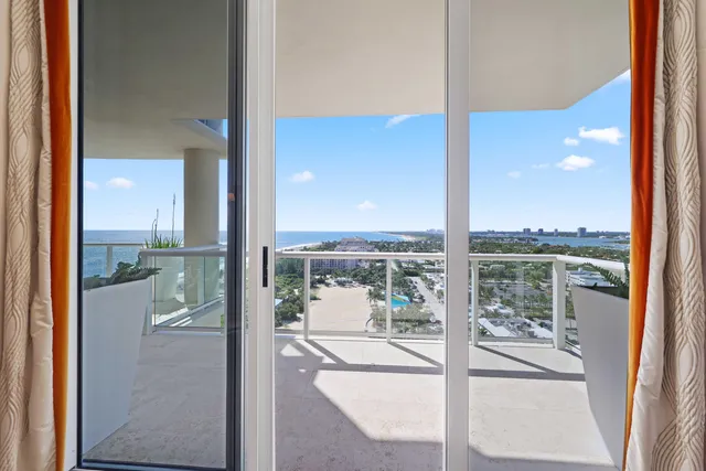 $3,995,000 | 2700 North Ocean Drive, Unit 1604A, Singer Island, FL 33404