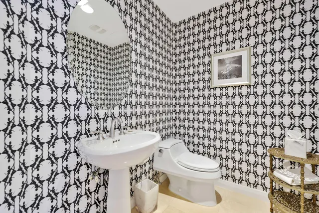 $3,995,000 | 2700 North Ocean Drive, Unit 1604A, Singer Island, FL 33404