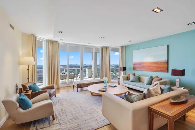 $3,995,000 | 2700 North Ocean Drive, Unit 1604A, Singer Island, FL 33404