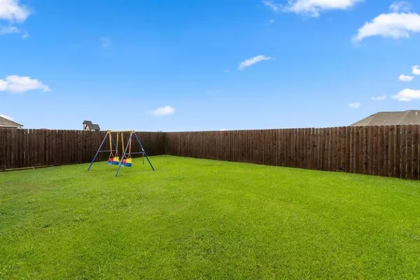 $270,000 | 3195 Baywood Avenue, Lake Charles, LA 70607