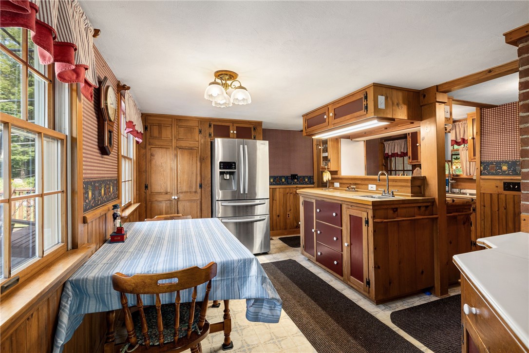 45 North Road Hopkinton, RI 02833 - Photo 10 of 34 Gallery Image 10