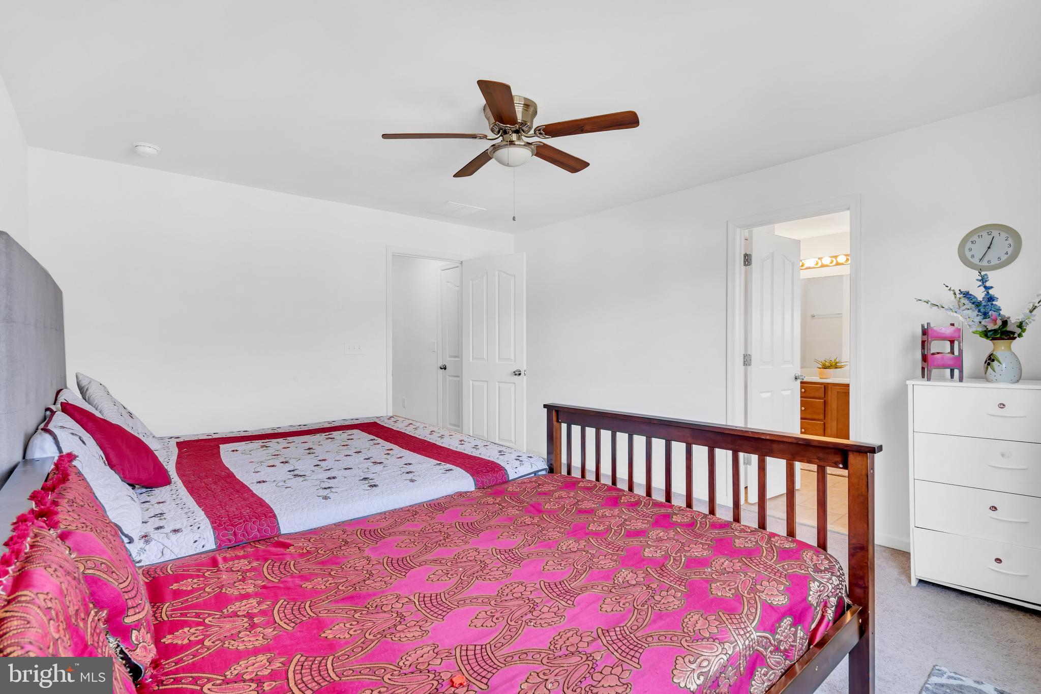 102 Creekside Way Burlington, NJ 08016 - Photo 23 of 40