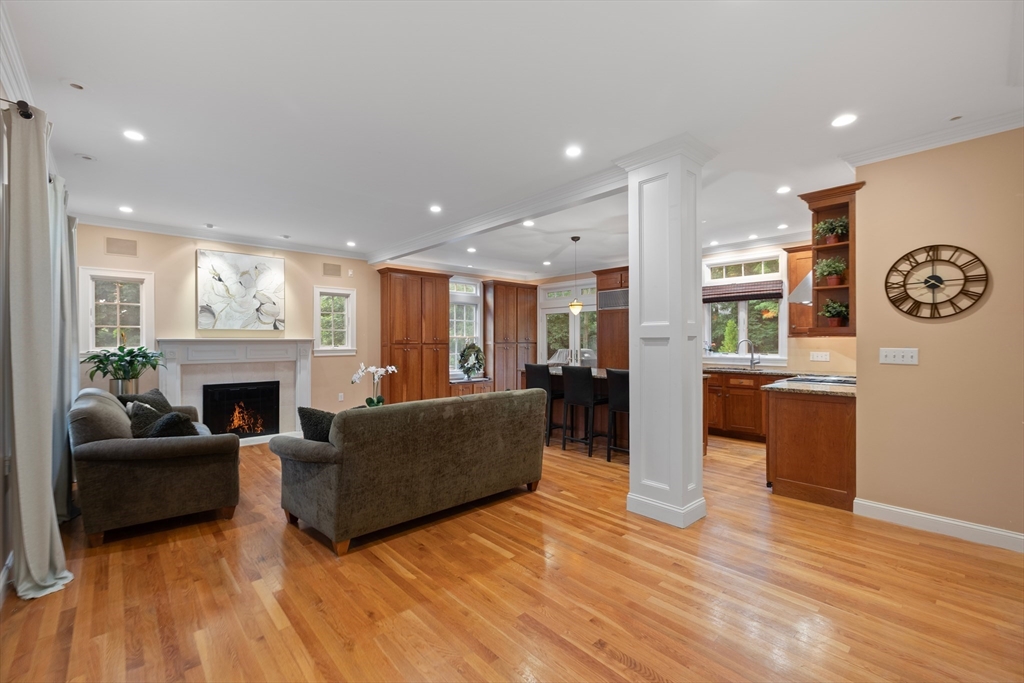 241 Ridge Street Winchester, MA 01890 - Photo 5 of 39