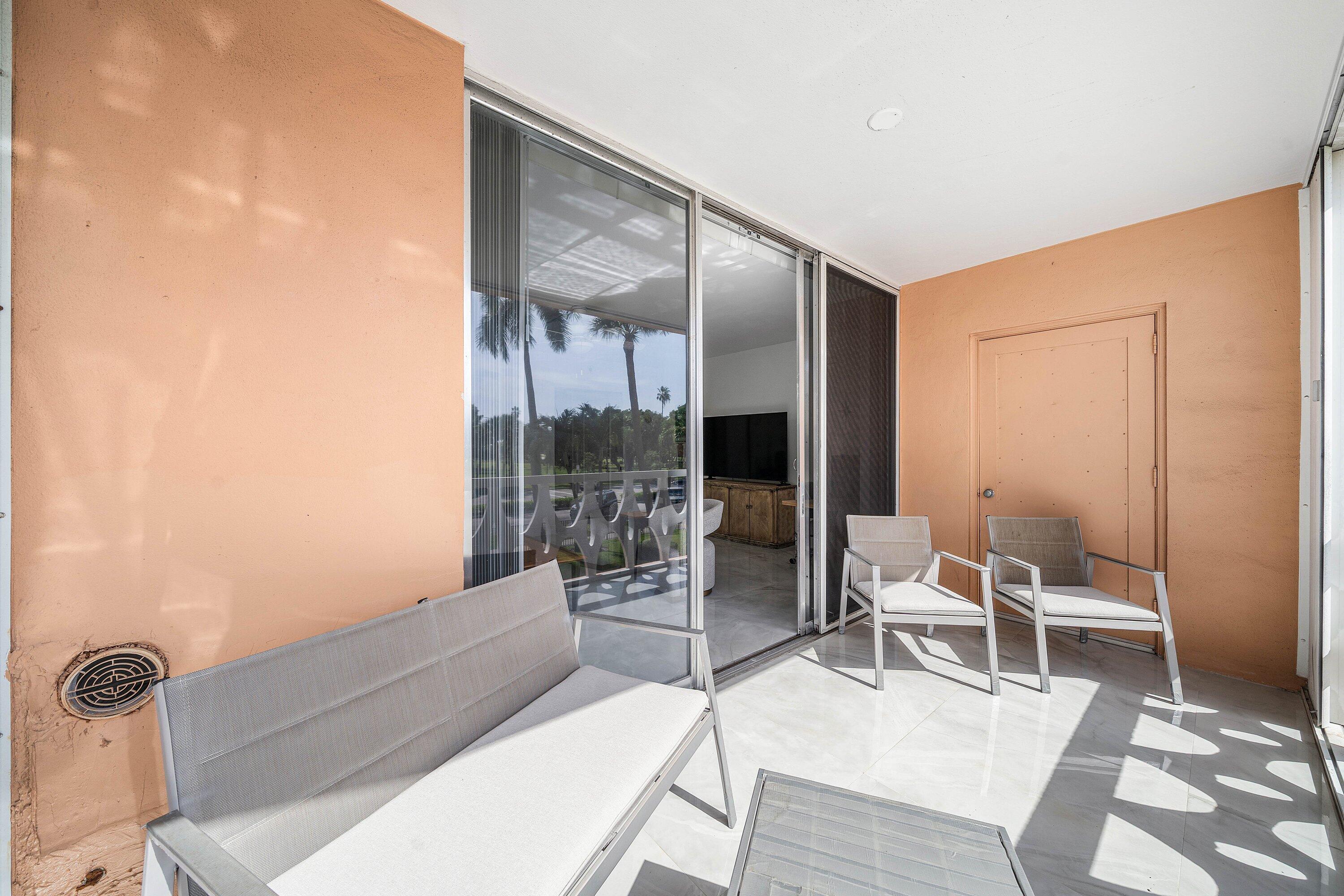 15 South Golfview Road, Unit 206 Lake Worth, FL 33460 - Photo 8 of 35 15 south Golfview rd